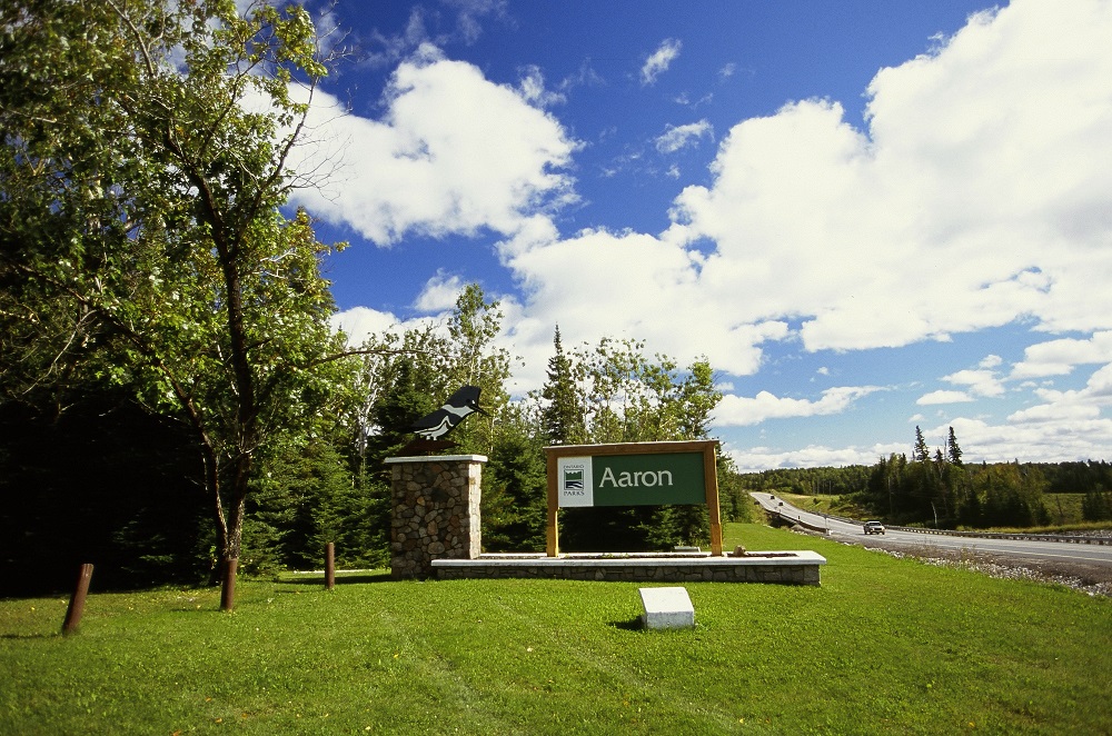 Park sign: Aaron Provincial Park