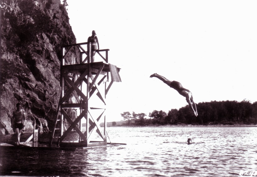 Diving in front of Mazinaw Rock.