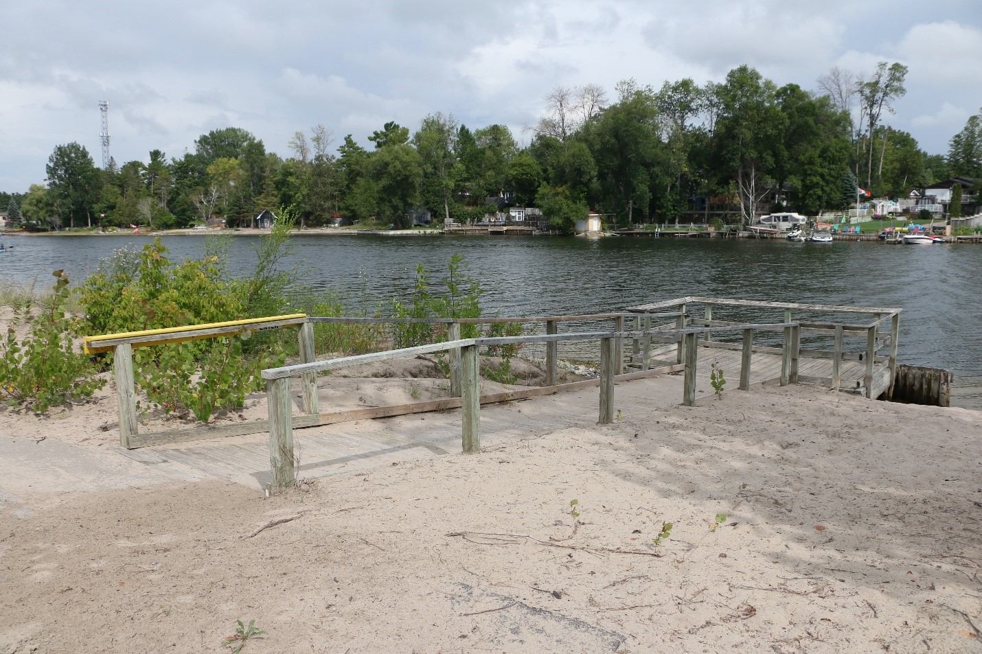 Fishing platform located in Beach Area 1.