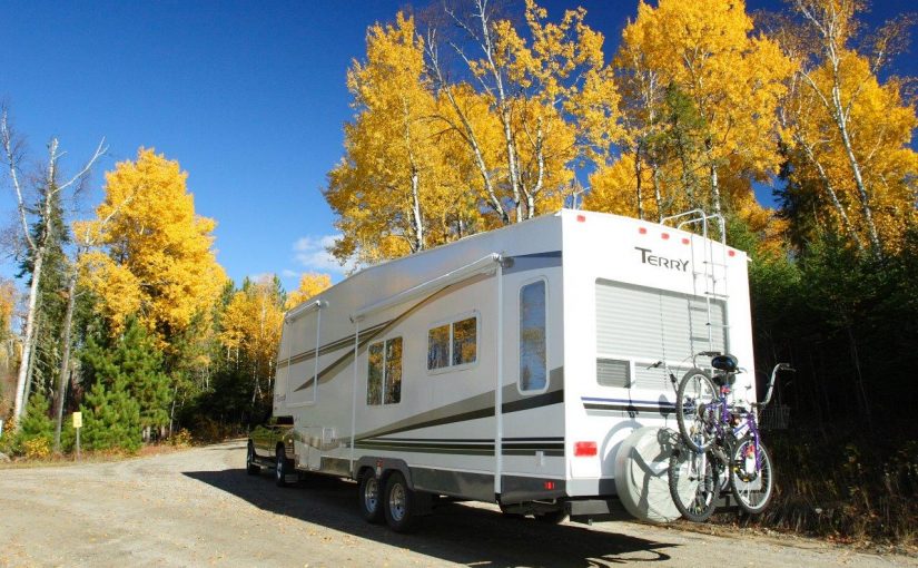 Camping automnal en VR dans le nord-ouest de l’Ontario