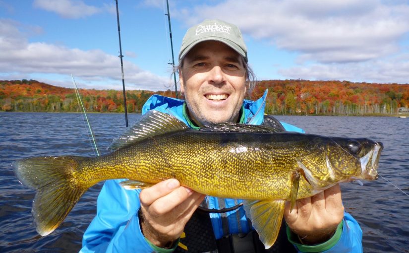 Pourquoi les kayaks sont fantastiques pour pêcher dans les parcs de l’Ontario