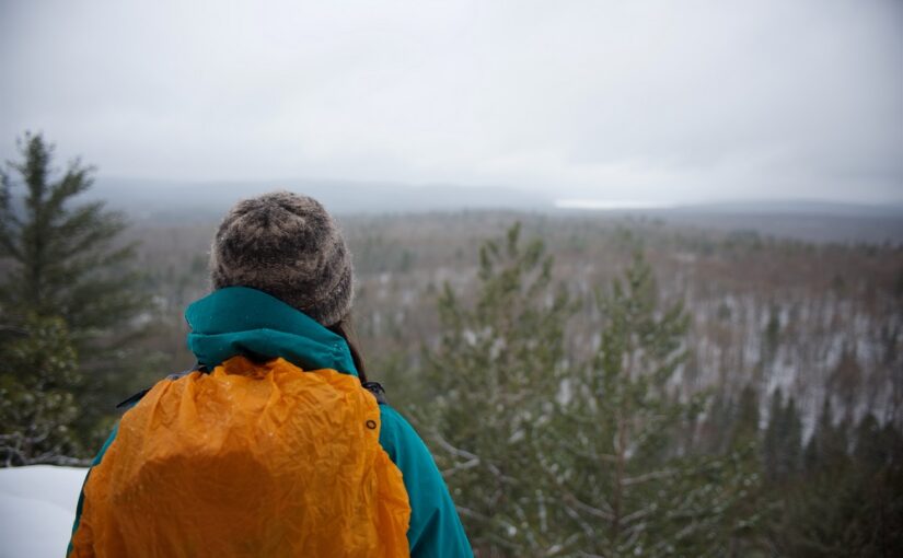 6 articles essentiels à apporter lors de votre randonnée hivernale
