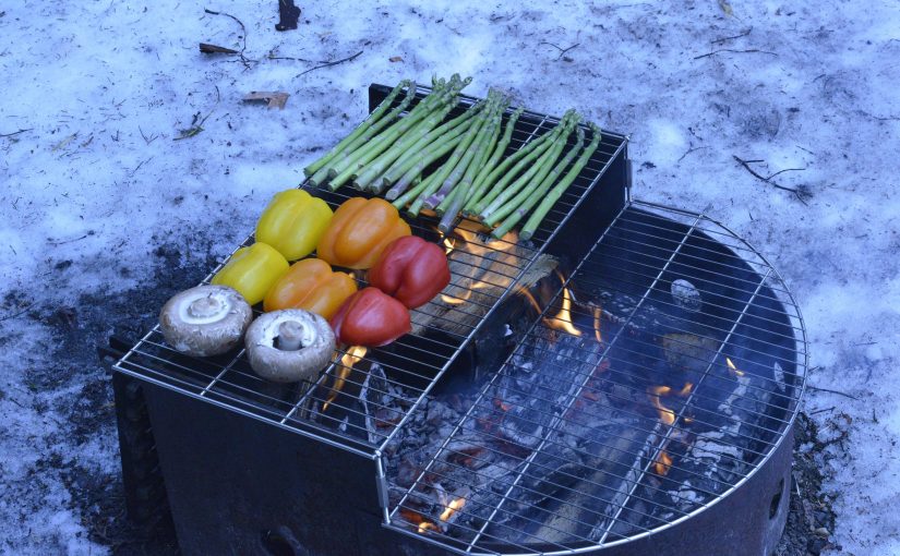 5 tips for perfectly grilled campfire grub